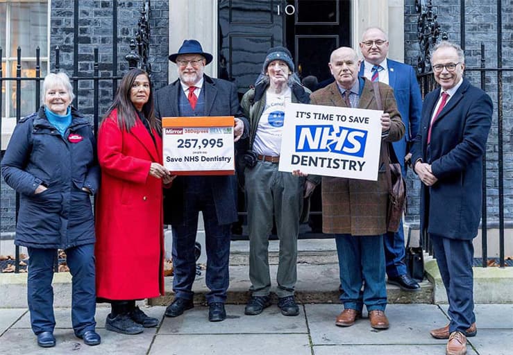 Edie And Tom Downing Street Blog Tom Thayer and BDA Chair Eddie Crouch are joined by cross party MPs and representatives from the Women’s Institute outside Number 10 Downing Street.