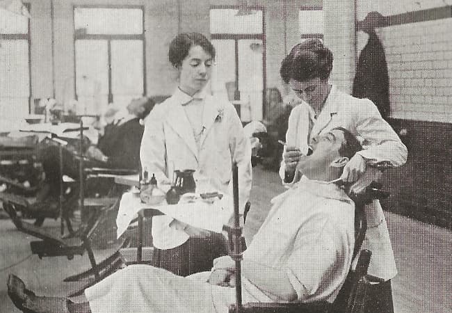 Two women dentists training at the National Dental Hospital in 1916