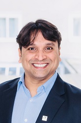 Murali Srinivasan Headshot